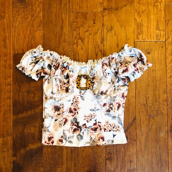 Missguided Floral shoulder Top - Picture 3 of 13
